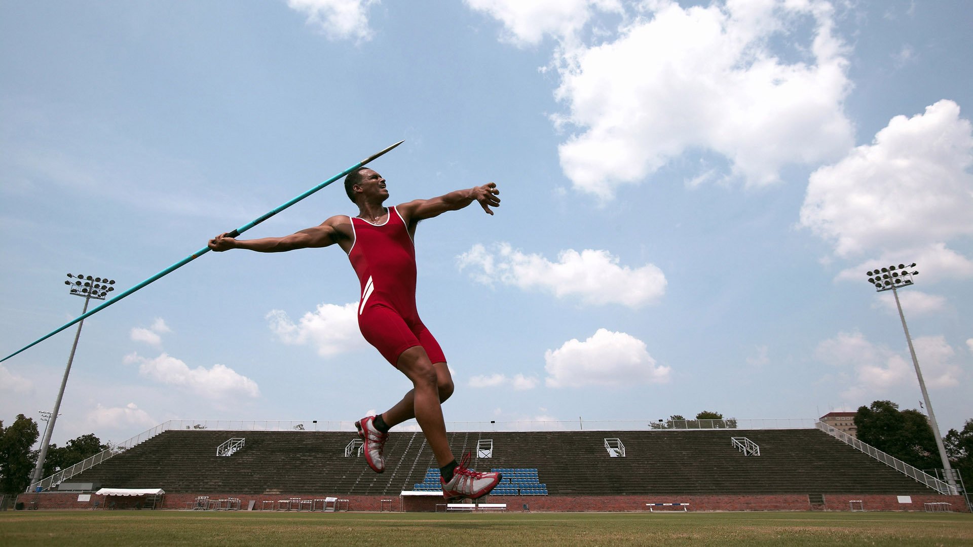 维尼修斯火力全开，澳网与本菲卡争锋，凯尔特人掀起不败旋风